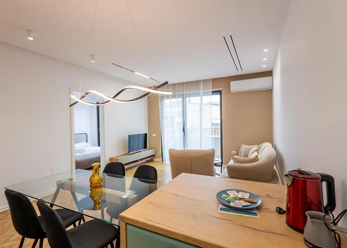 Tirent Apartment-Modern Bedrooms Stay Near Liqeni I Thate