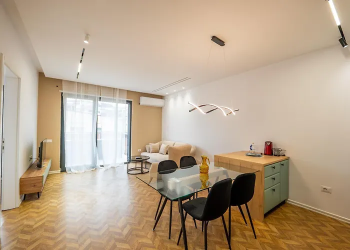 Tirent Apartment-Modern Bedrooms Stay Near Liqeni I Thate