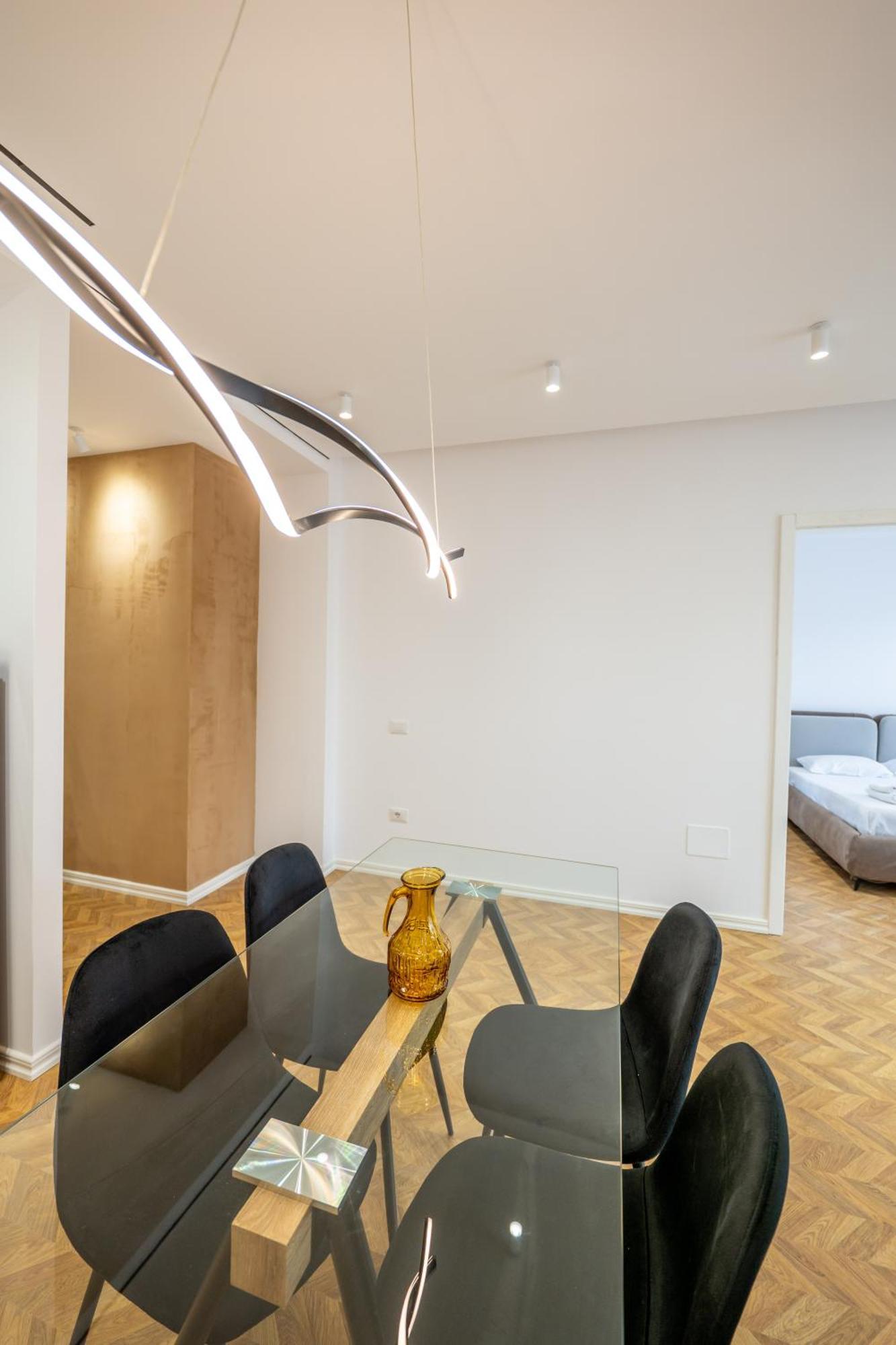Tirent Apartment-modern Bedrooms Near Liqeni I Thate Tirana